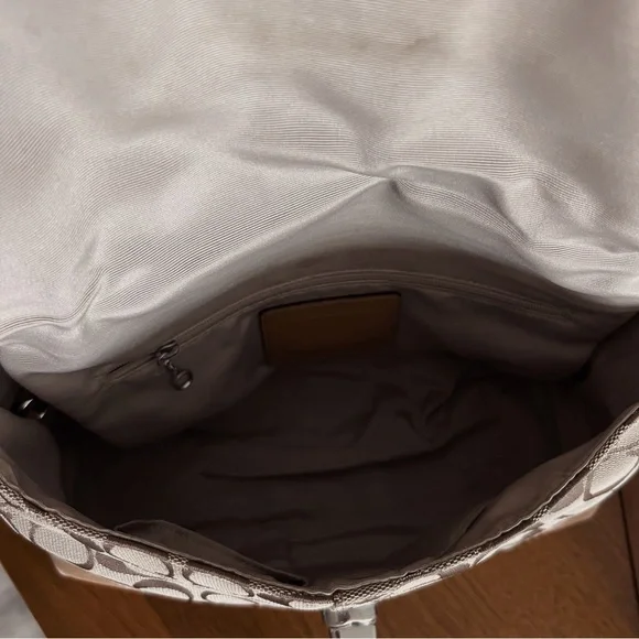 Y2K RESTORED COACH HAMPTON SIGNIATURE TAN SHOULDER BAG - Picture 13 of 16